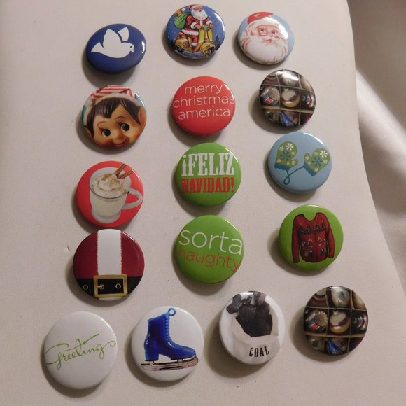 Christmas Pins Assorted Lot of 16 - Picture 1 of 4